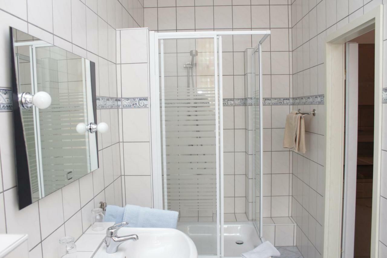 Weinkeller Woelk Hotel Naumburg  Ngoại thất bức ảnh