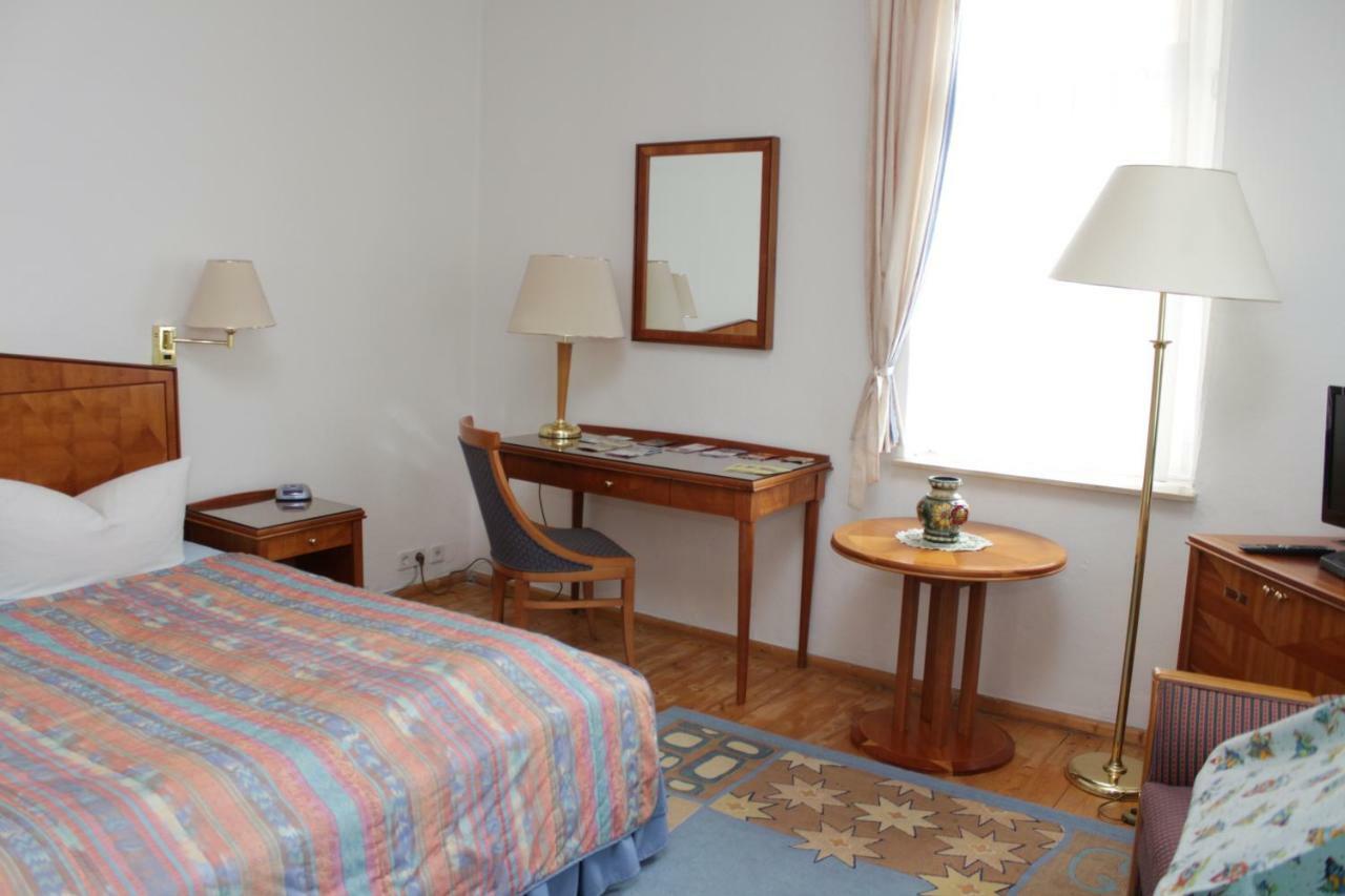 Weinkeller Woelk Hotel Naumburg  Ngoại thất bức ảnh