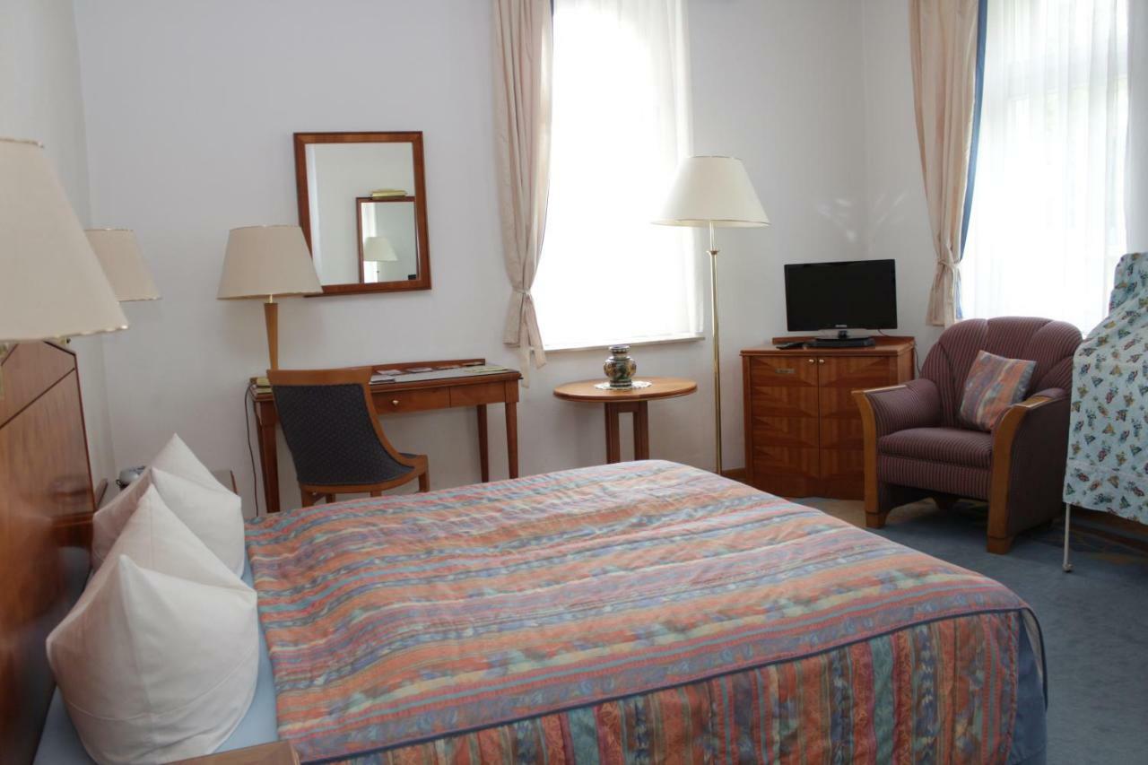 Weinkeller Woelk Hotel Naumburg  Ngoại thất bức ảnh