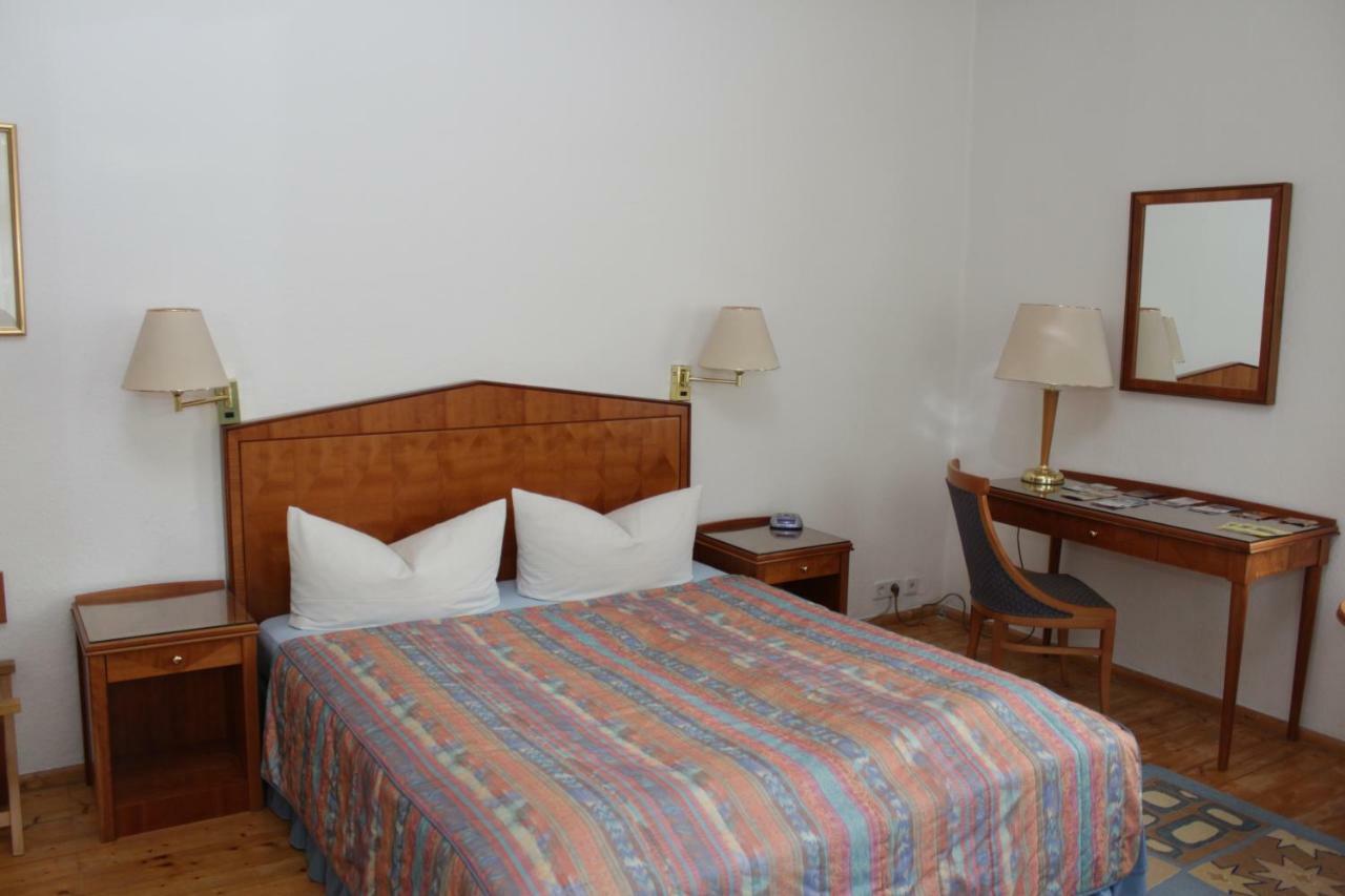 Weinkeller Woelk Hotel Naumburg  Ngoại thất bức ảnh