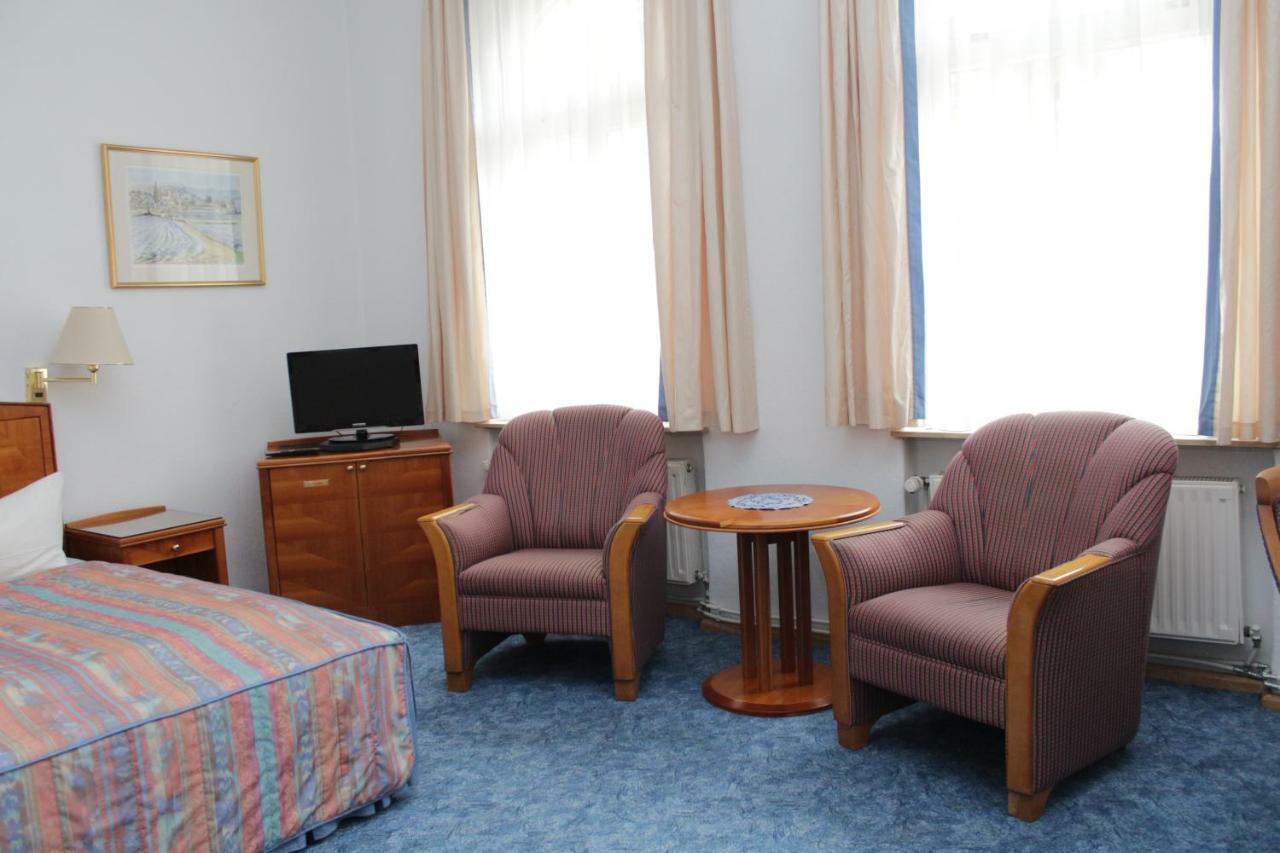 Weinkeller Woelk Hotel Naumburg  Ngoại thất bức ảnh