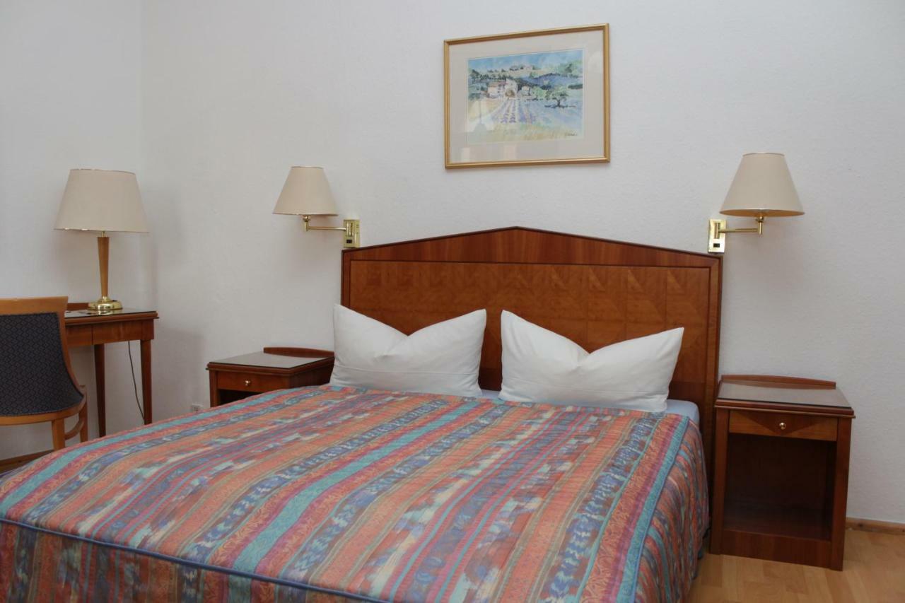 Weinkeller Woelk Hotel Naumburg  Ngoại thất bức ảnh